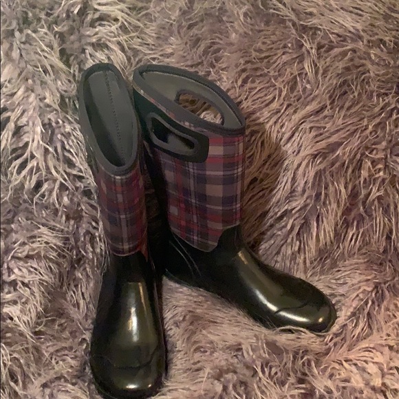 women's rain boots size 11